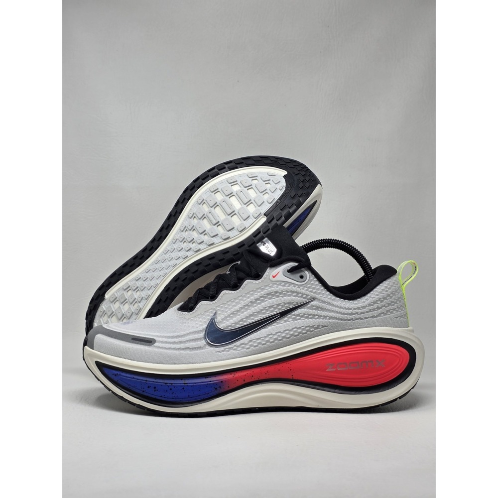 Nike Vomero Plus Size 9.5 Mens White Black Blue Running Sneakers IR2984-100 New